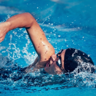 スキルアップ成人スイミングスクール